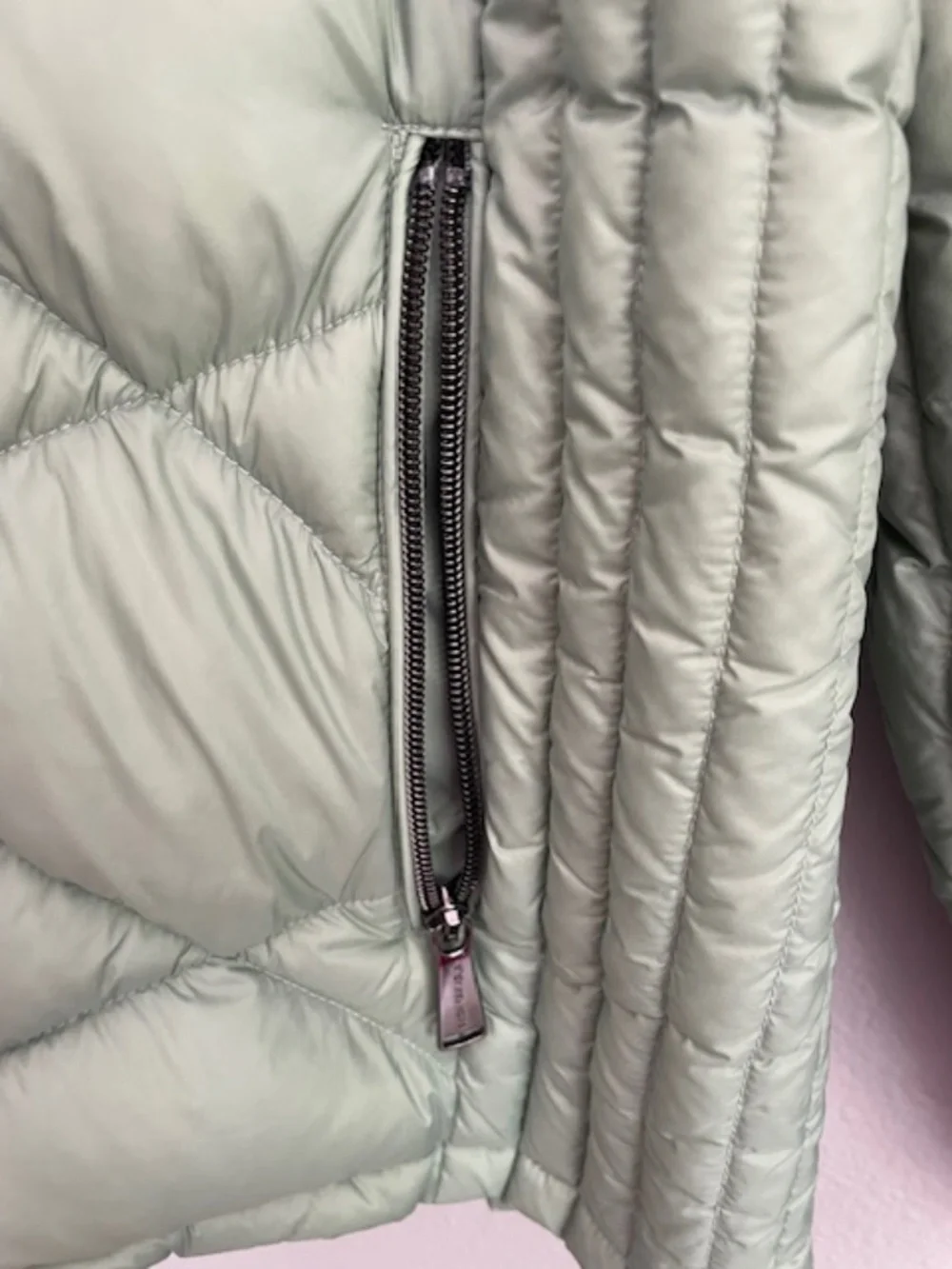 Michael Kors Packable 90% Down Puffer Jacket Hooded Sage Green Small - Picture 5 of 11